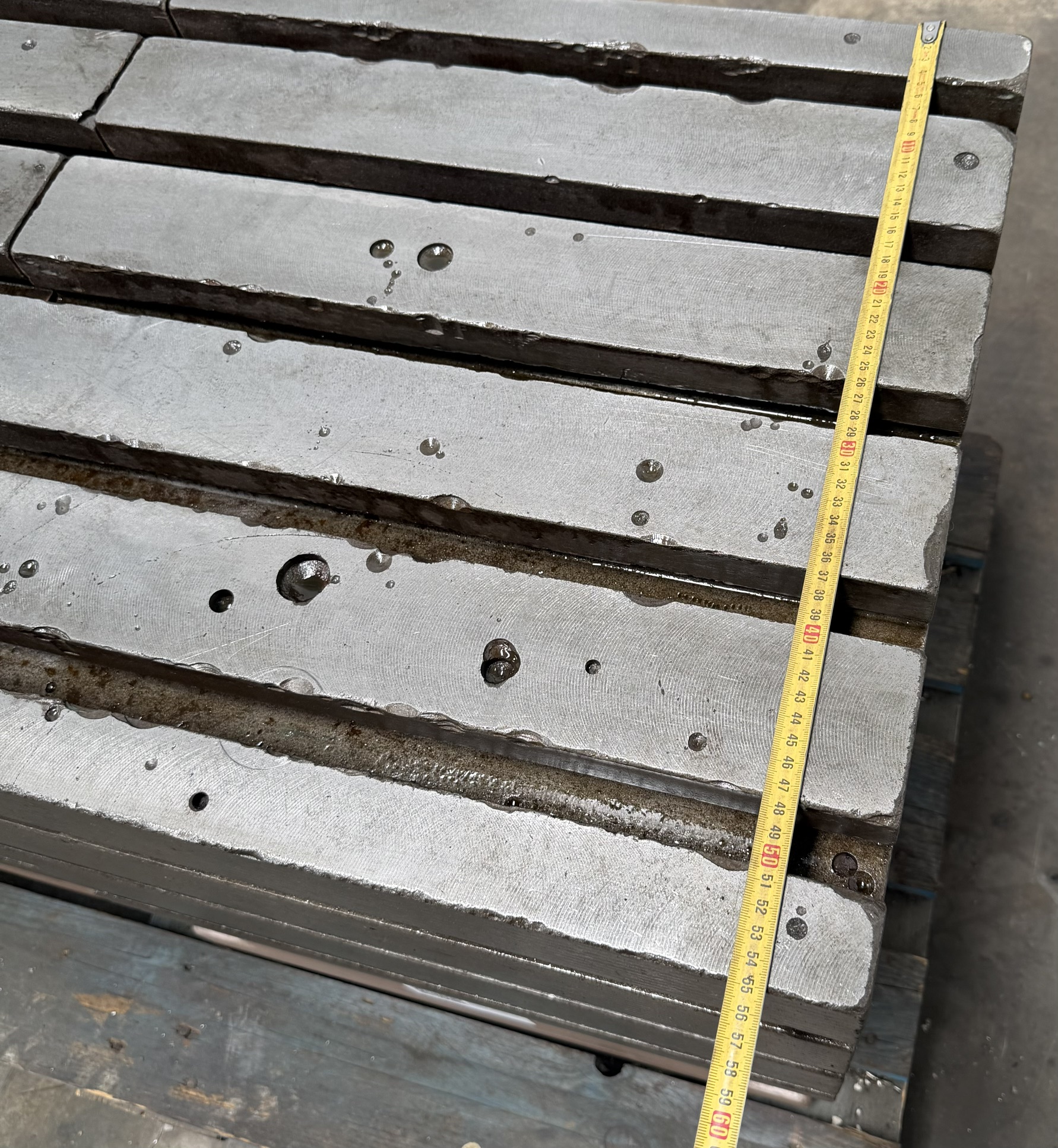 Cast Iron Slotted Box Tables 550 × 550 × 550 mm (2 Units) - Image 6