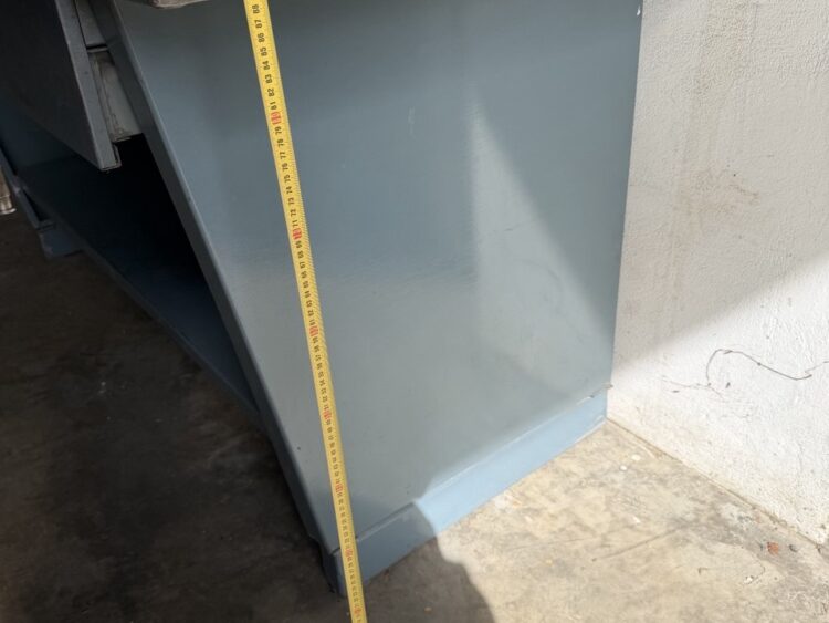 Heco Workbench 1990 mm with Two Drawers and Acesa Bench Vice - Image 7