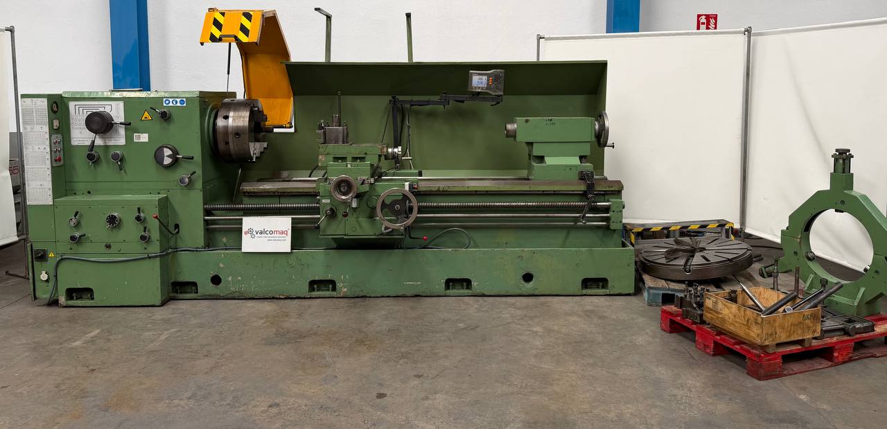 Gurutzpe Super AT 400/2000 Centre Lathe with Digital Readout - Image 2