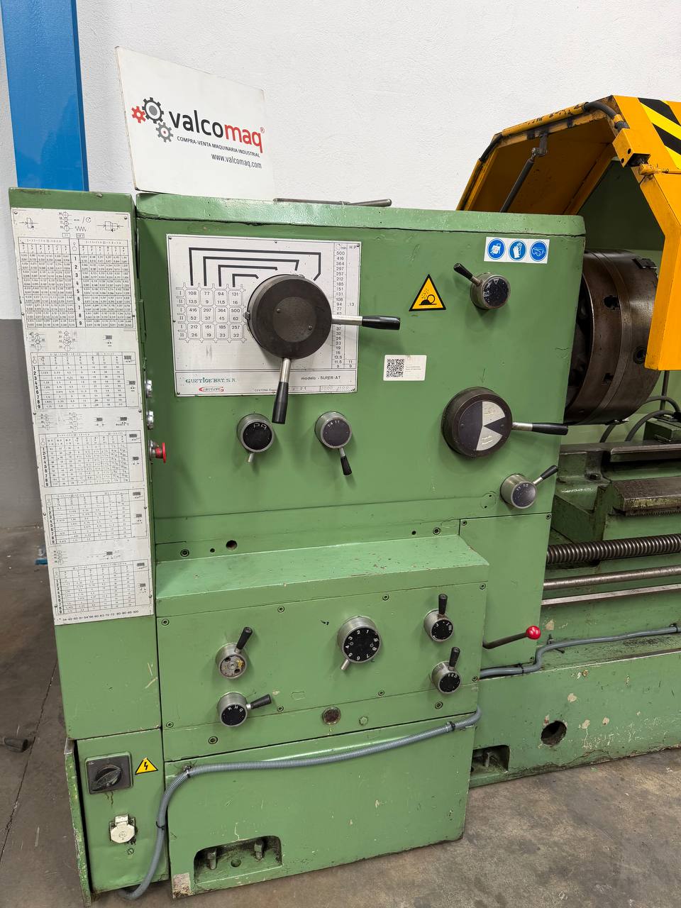 Gurutzpe Super AT 400/2000 Centre Lathe with Digital Readout - Image 5