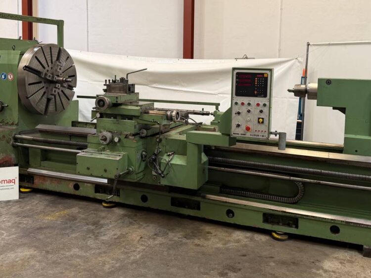 Gurutzpe Super BT 600 Centre Lathe 3000 mm with DRO and Copying Attachment