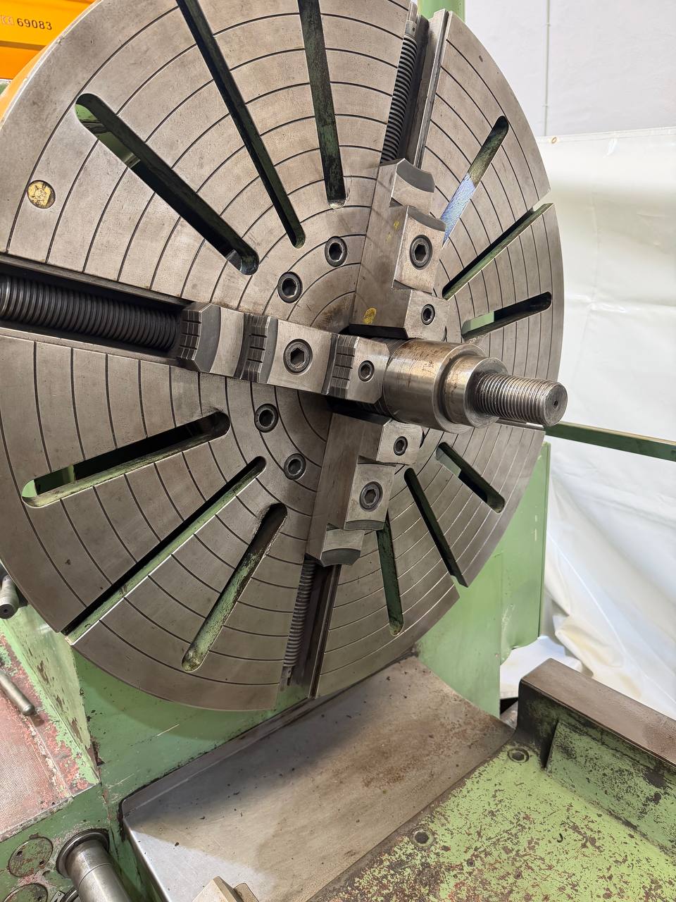 Gurutzpe Super BT 600 Centre Lathe 3000 mm with DRO and Copying Attachment - Image 9