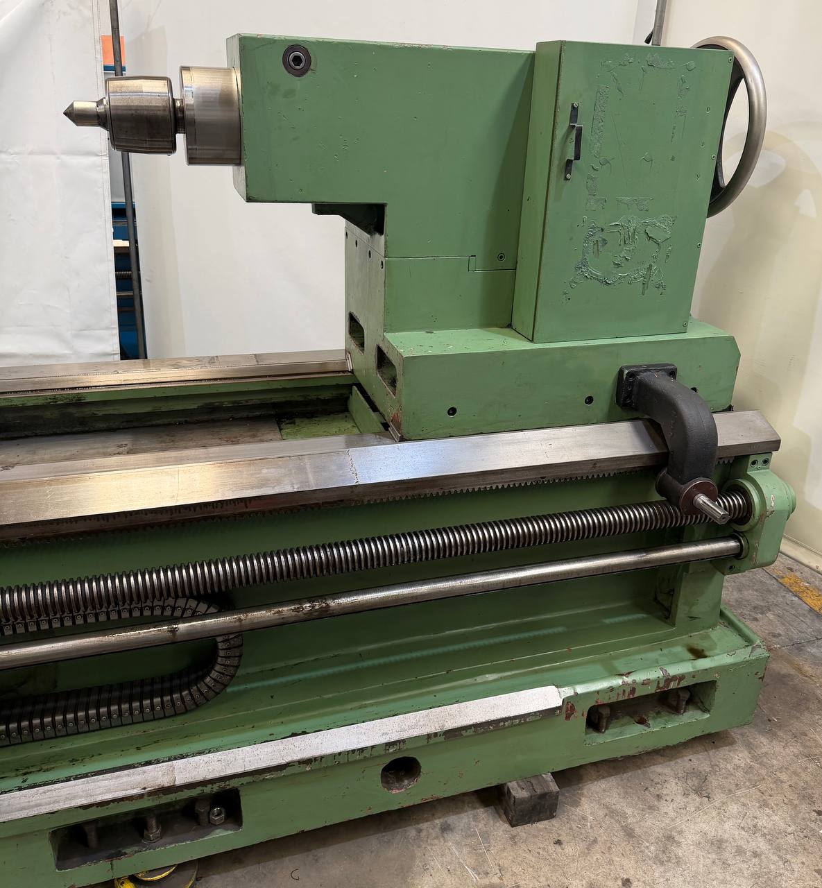 Gurutzpe Super BT 600 Centre Lathe 3000 mm with DRO and Copying Attachment - Image 12