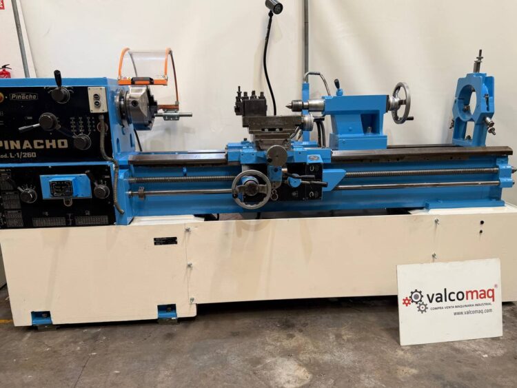 Pinacho L1/260 Centre Lathe 1600 mm with Digital Readout