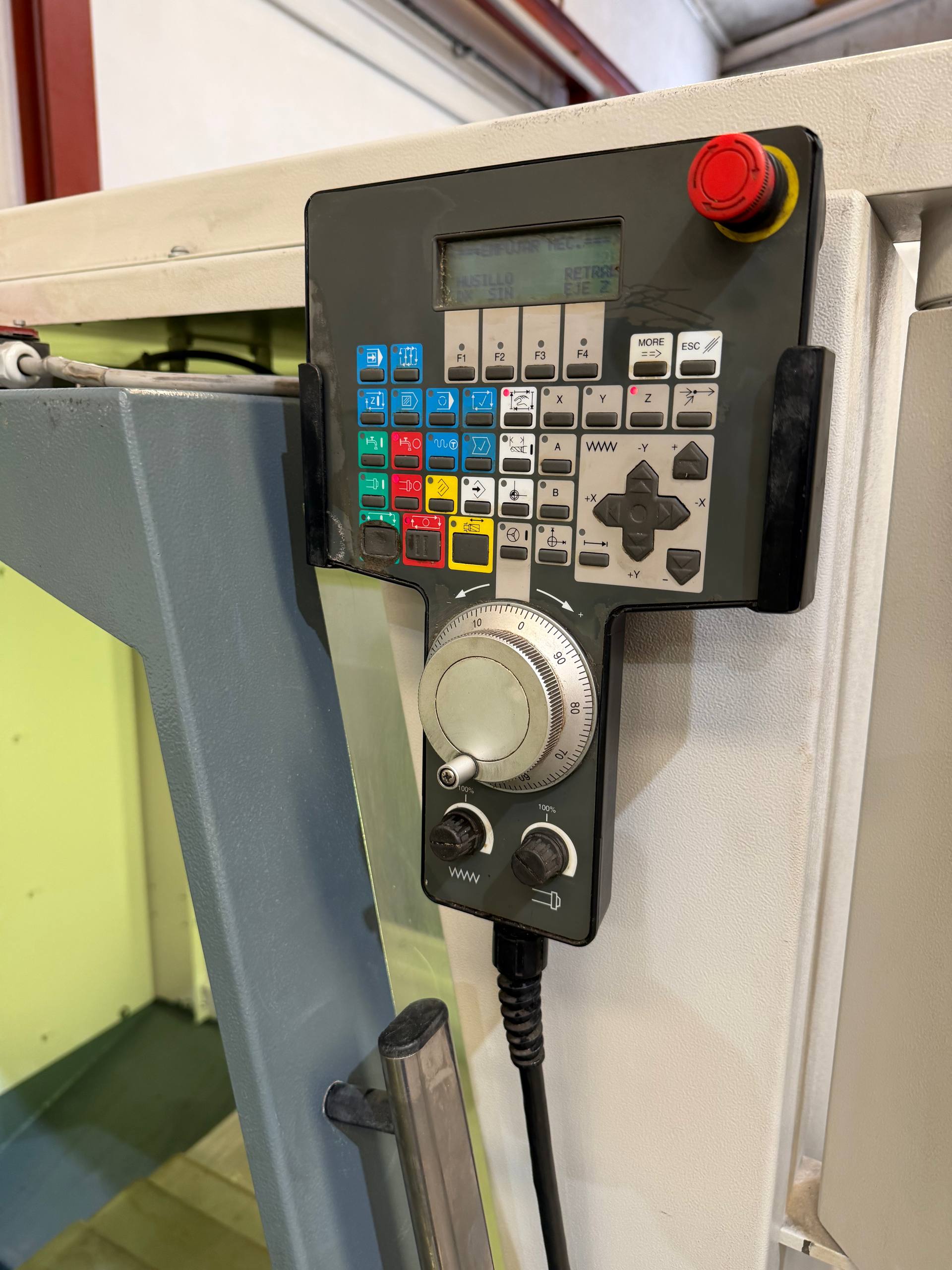 Cincinnati Arrow 2-1000 CNC Machining Centre with Siemens Acramatic 2100 - Image 9