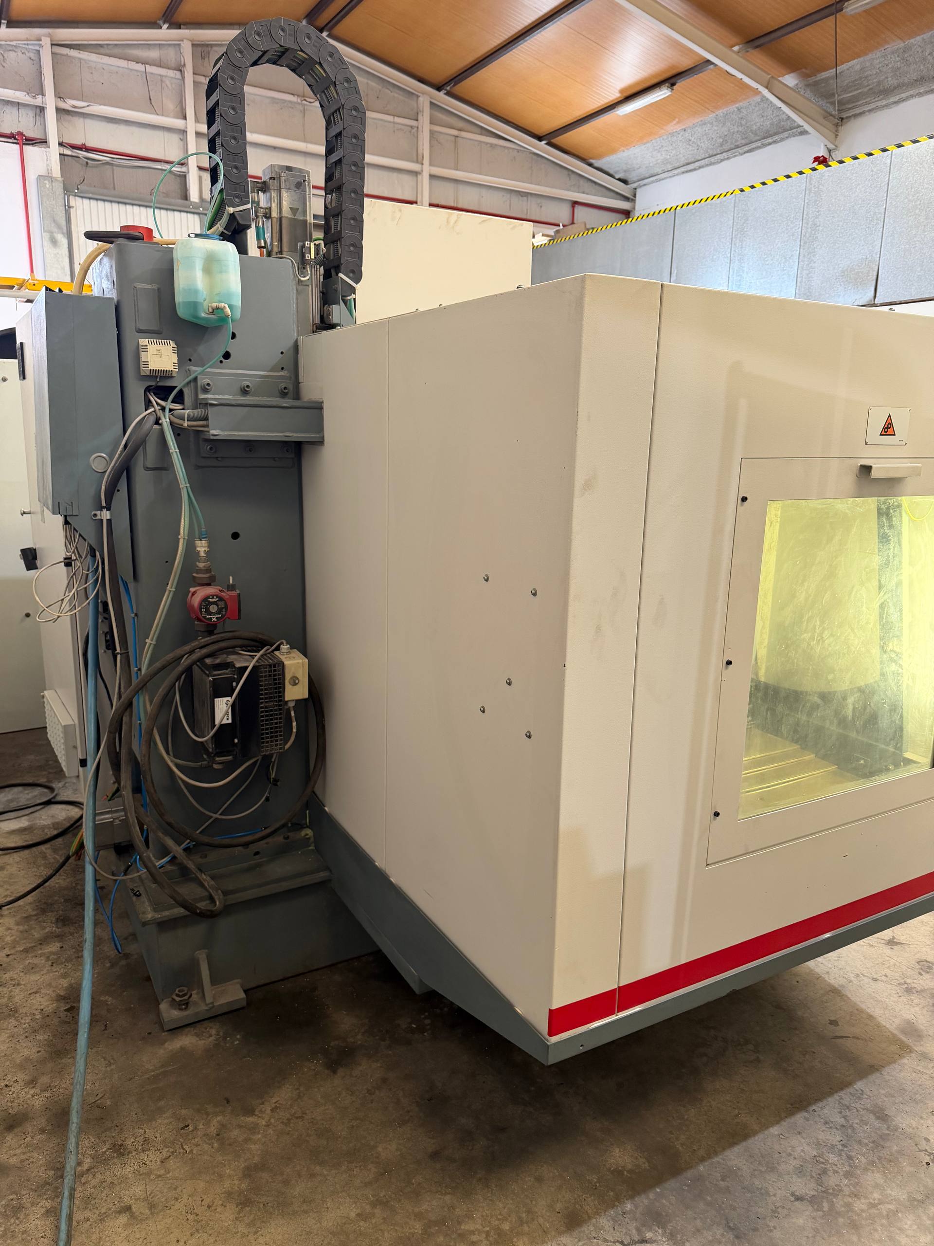 Cincinnati Arrow 2-1000 CNC Machining Centre with Siemens Acramatic 2100 - Image 11