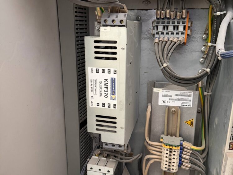 Cincinnati Arrow 2-1000 CNC Machining Centre with Siemens Acramatic 2100 - Image 14