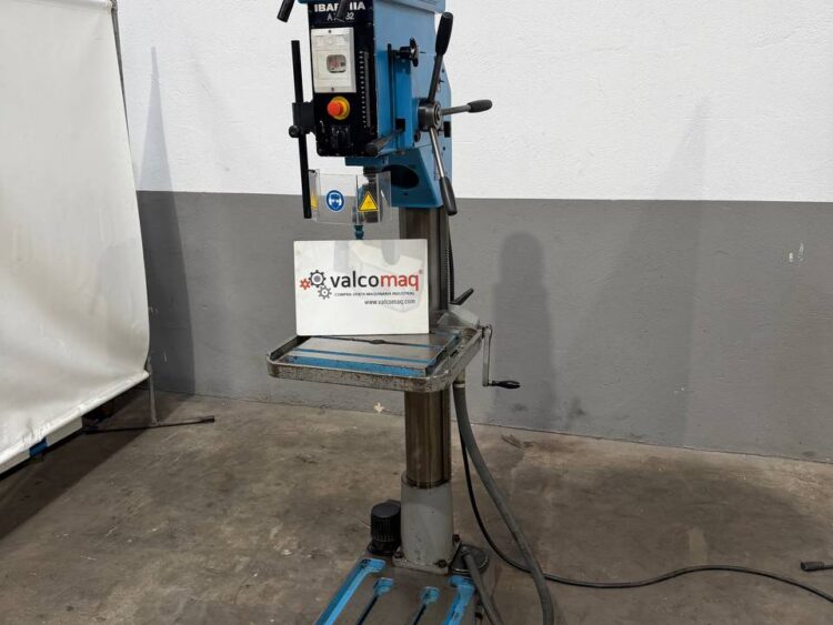 Taladro de Columna Ibarmia AX 32 de Engranajes con Avance Automático
