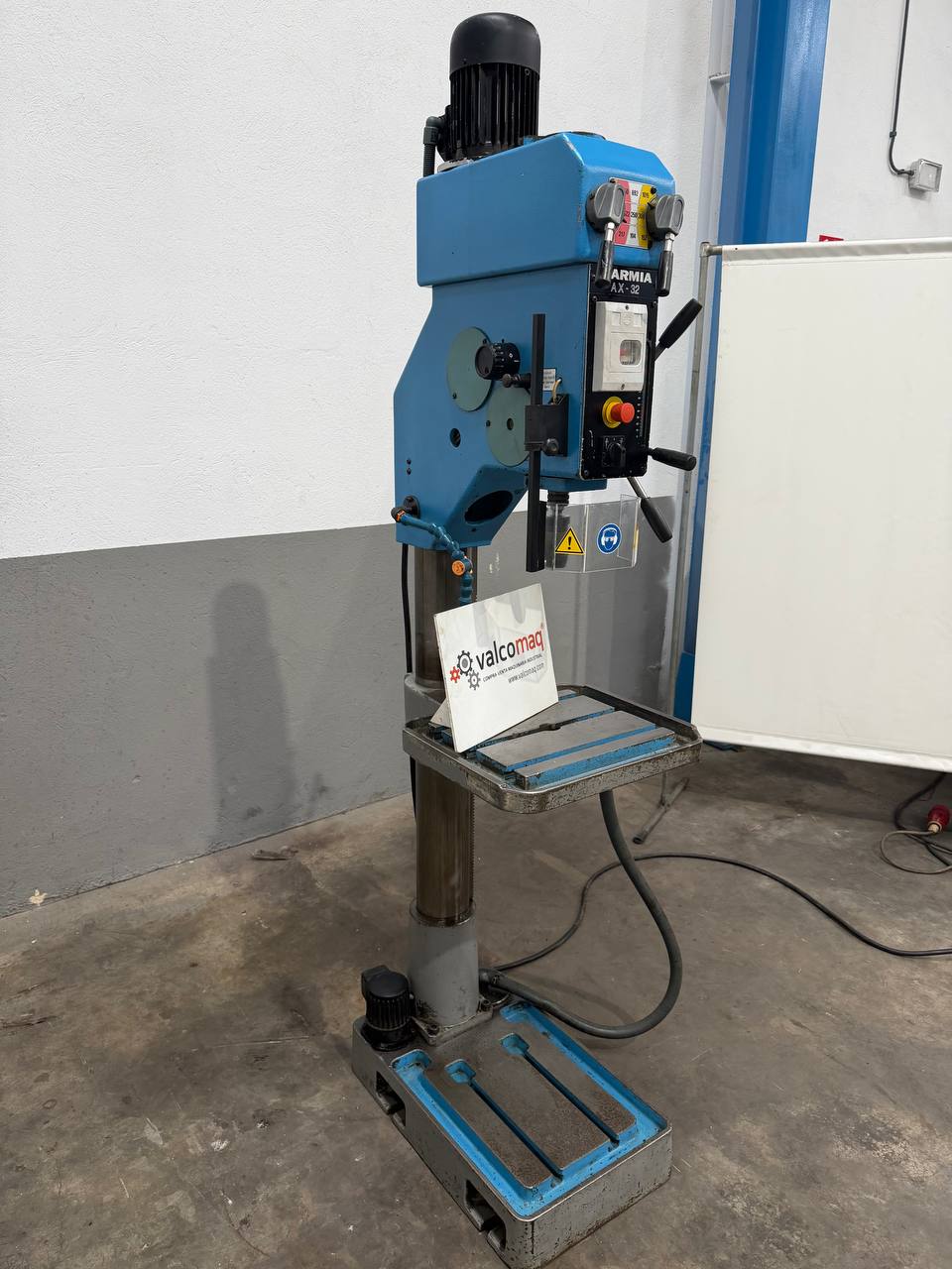 Taladro de Columna Ibarmia AX 32 de Engranajes con Avance Automático - Imagen 2