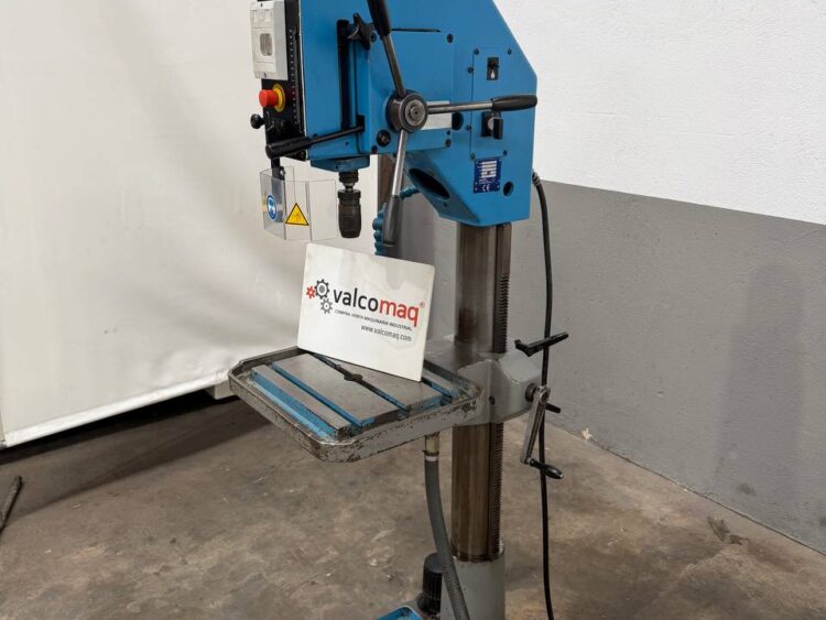 Taladro de Columna Ibarmia AX 32 de Engranajes con Avance Automático - Imagen 3