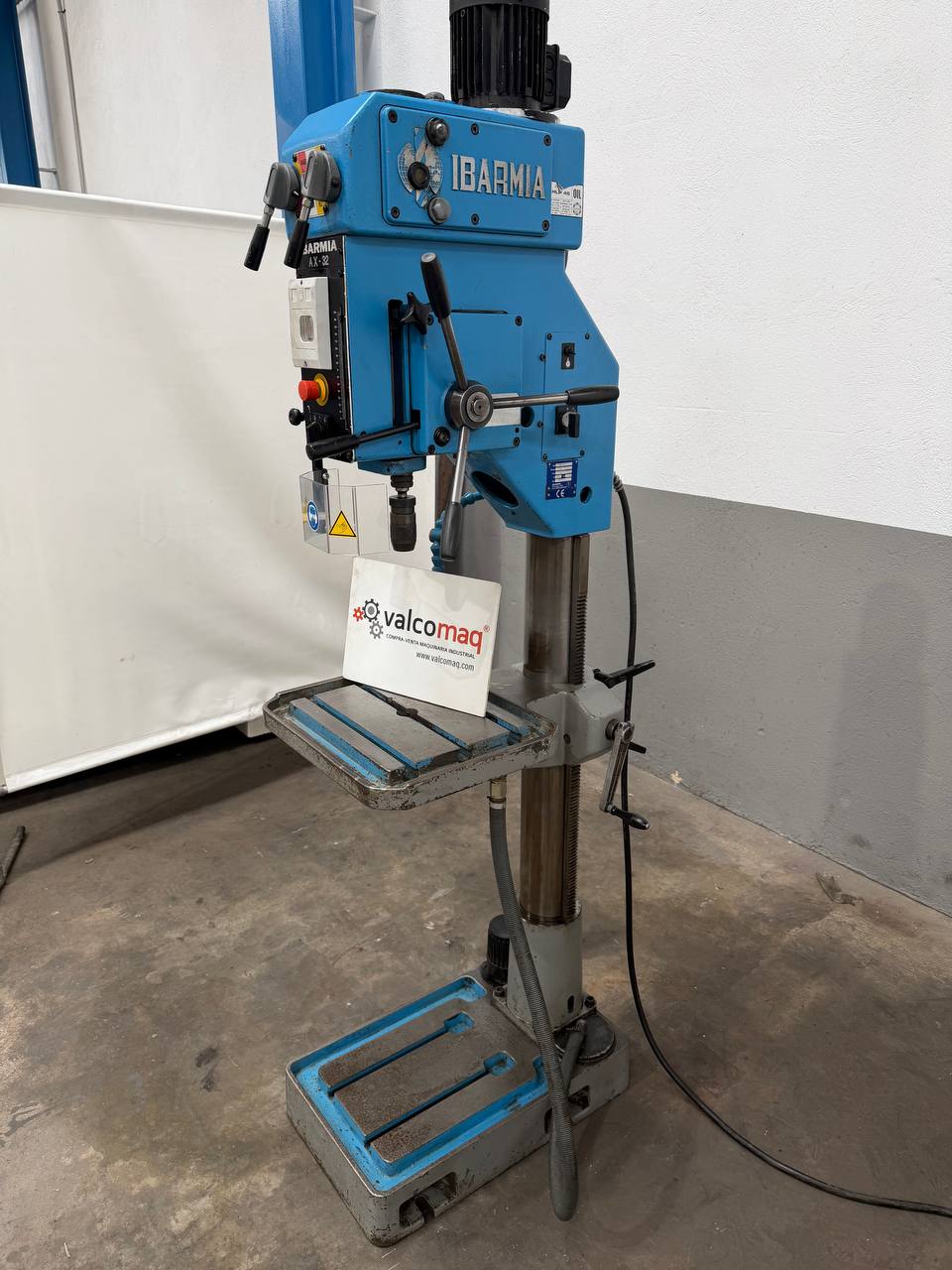 Taladro de Columna Ibarmia AX 32 de Engranajes con Avance Automático - Imagen 3