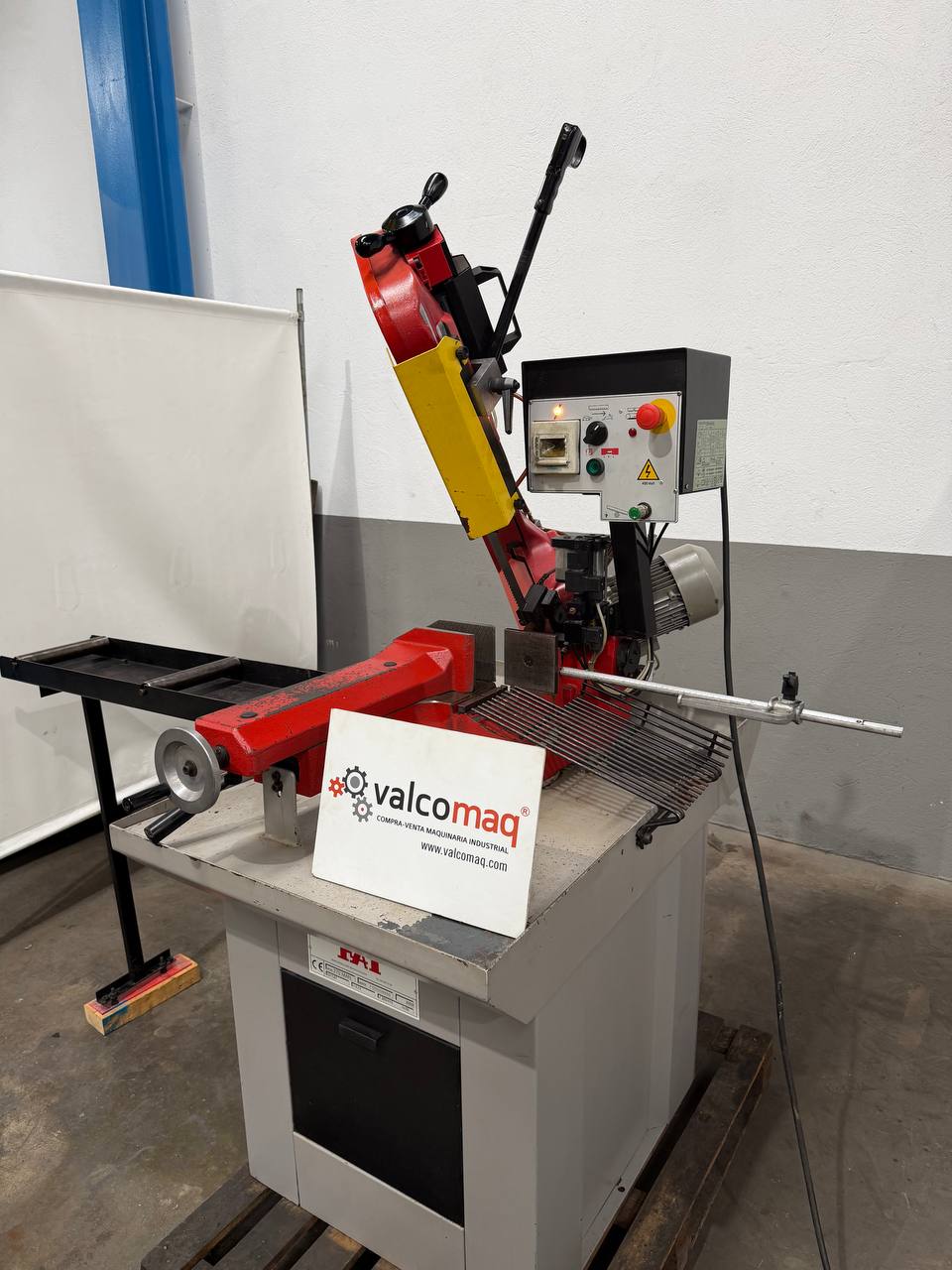 Fat 270 Manual Bandsaw with Roller Tables - Image 3