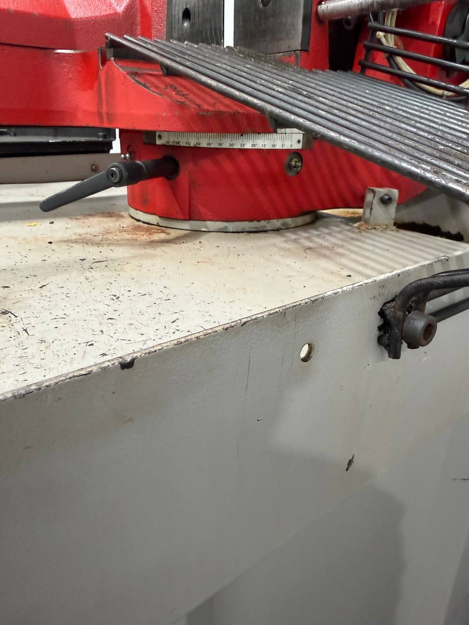 Fat 270 Manual Bandsaw with Roller Tables - Image 8