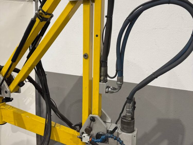 CMA RH-20 Single-Arm Hydraulic Tapping Machine - Image 5