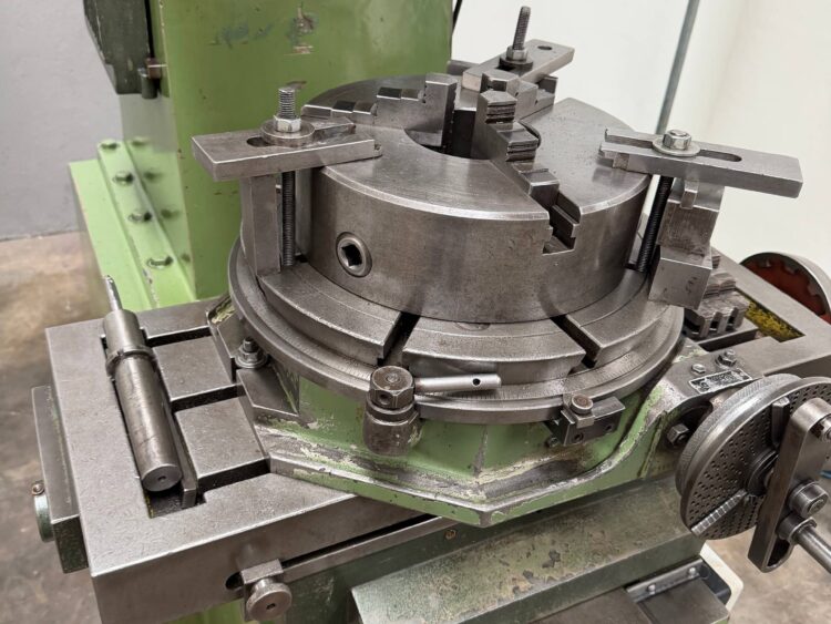 Urpe M-300 G Slotting Machine with Tilting Head and Manual Dividing Head - Image 5