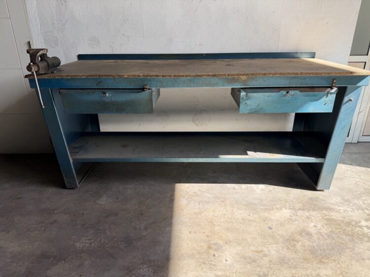 Heco Workbench 2000 mm with Two Drawers and Bench Vice