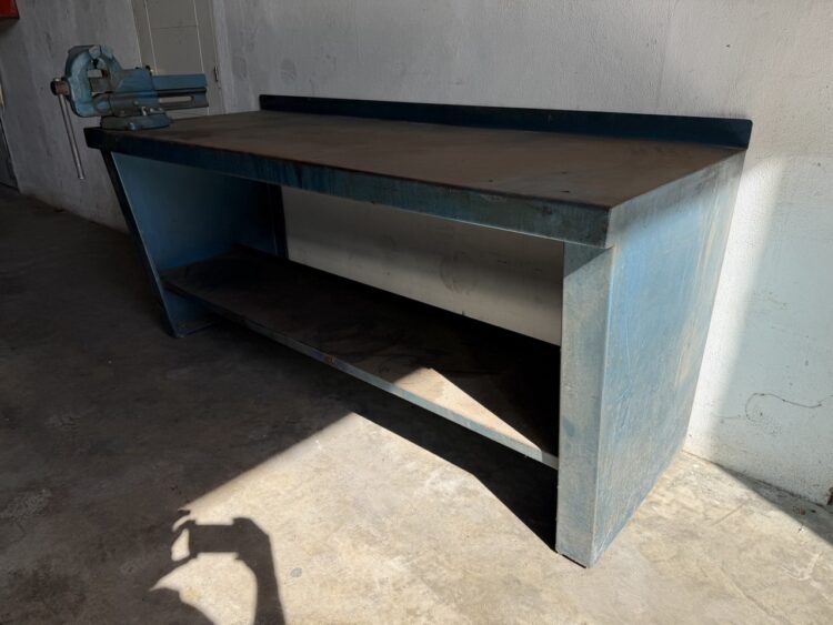 Heco Workbench 2000 mm with 160 mm Swivel Bench Vice - Image 3