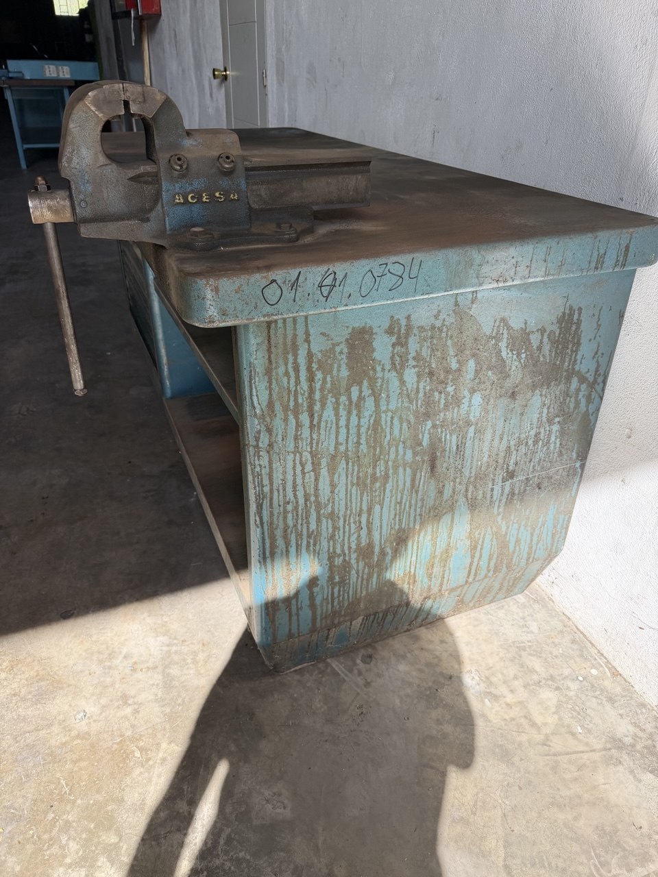 Heavy-Duty Heco Workbench 1800 mm with Acesa Bench Vice - Image 10